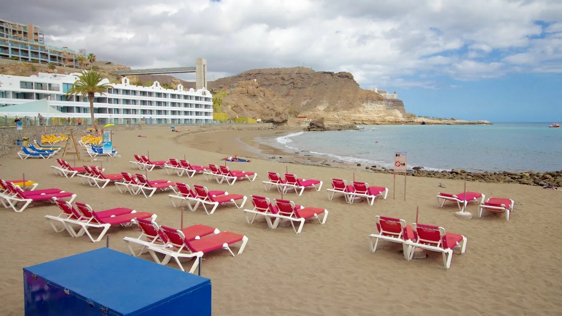 Peach & Beach Playa Del Cura 0*, 플라야델쿠라 스페인